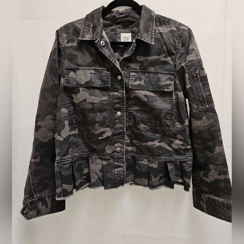 GAP Camo Utility Jacket Women’s [Size] Peplum Raw Hem Military Gorpcore Y2K Grey